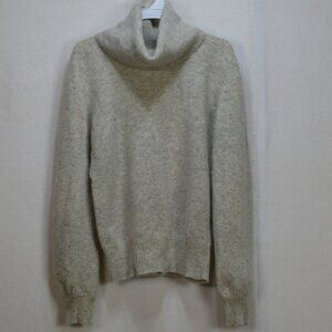 ANGORA AND LAMBSWOOL BLEND  Sweater Made in Hong Kong